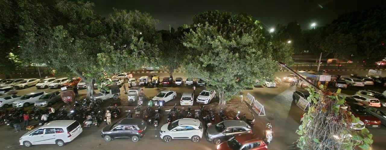 Hotel Multitech Premium Chandigarh Exterior photo